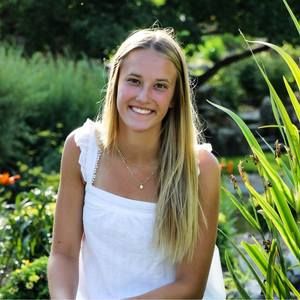 Meet your Posher, Abby